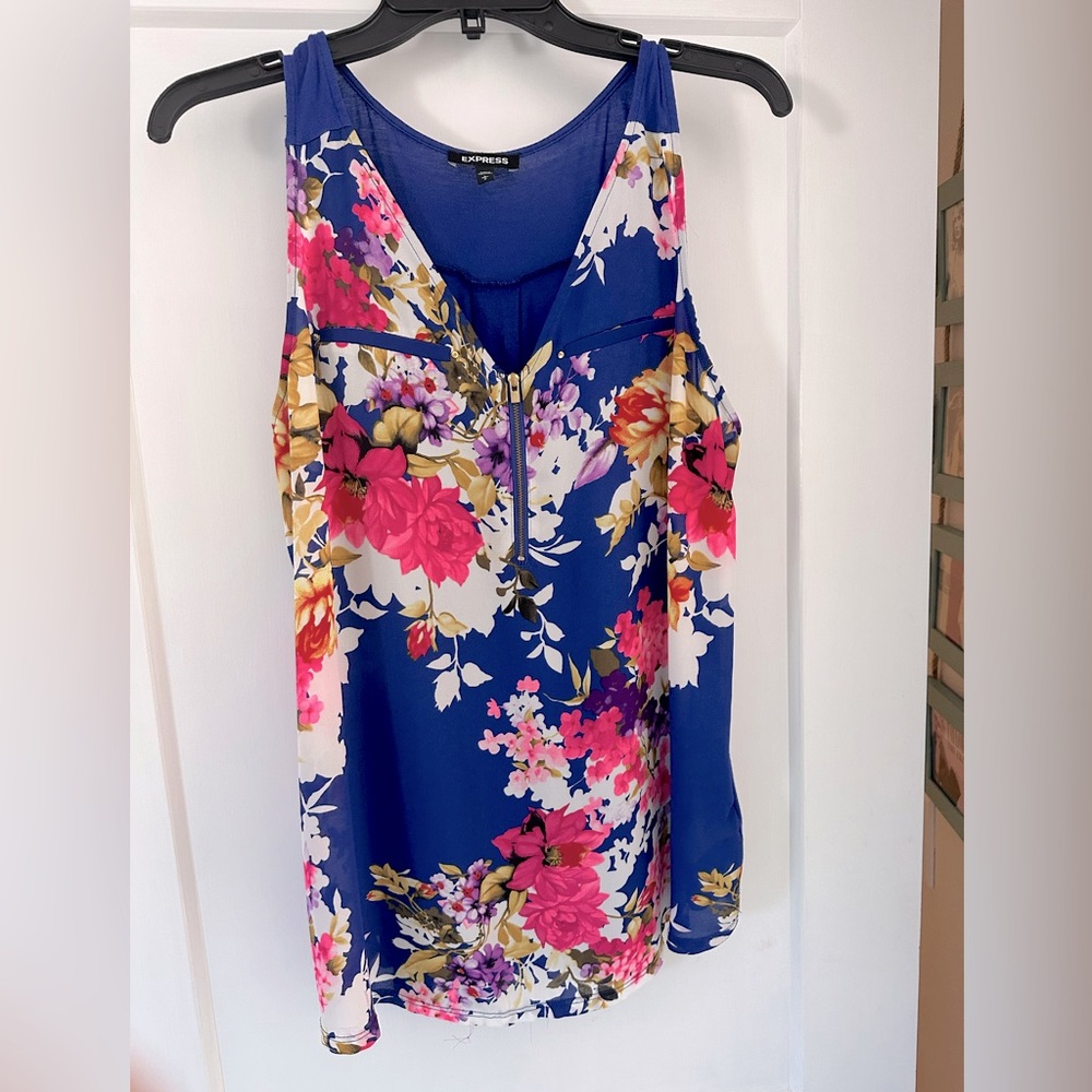 Floral tank with gold zipper